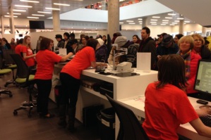 Customers on opening day not using the self-check machines! (Photo: globalnews.ca)